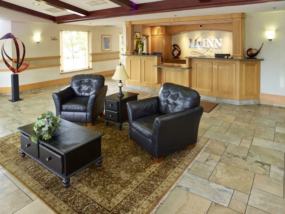 Livinn Hotel Minneapolis North / Fridley Екстериор снимка