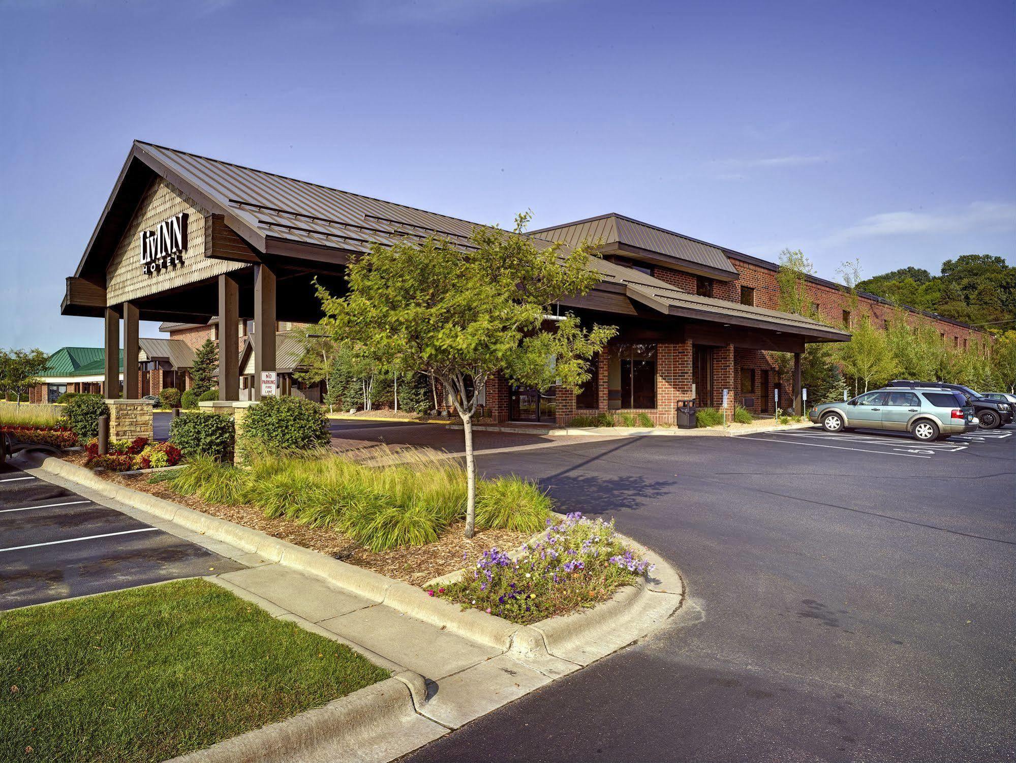 Livinn Hotel Minneapolis North / Fridley Екстериор снимка
