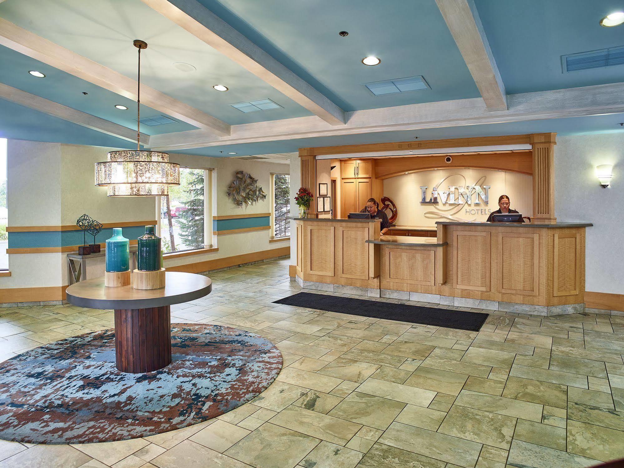 Livinn Hotel Minneapolis North / Fridley Екстериор снимка